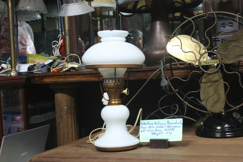 Valentine Antique Reproduction Rayo style Nikel kesosene oil lamp