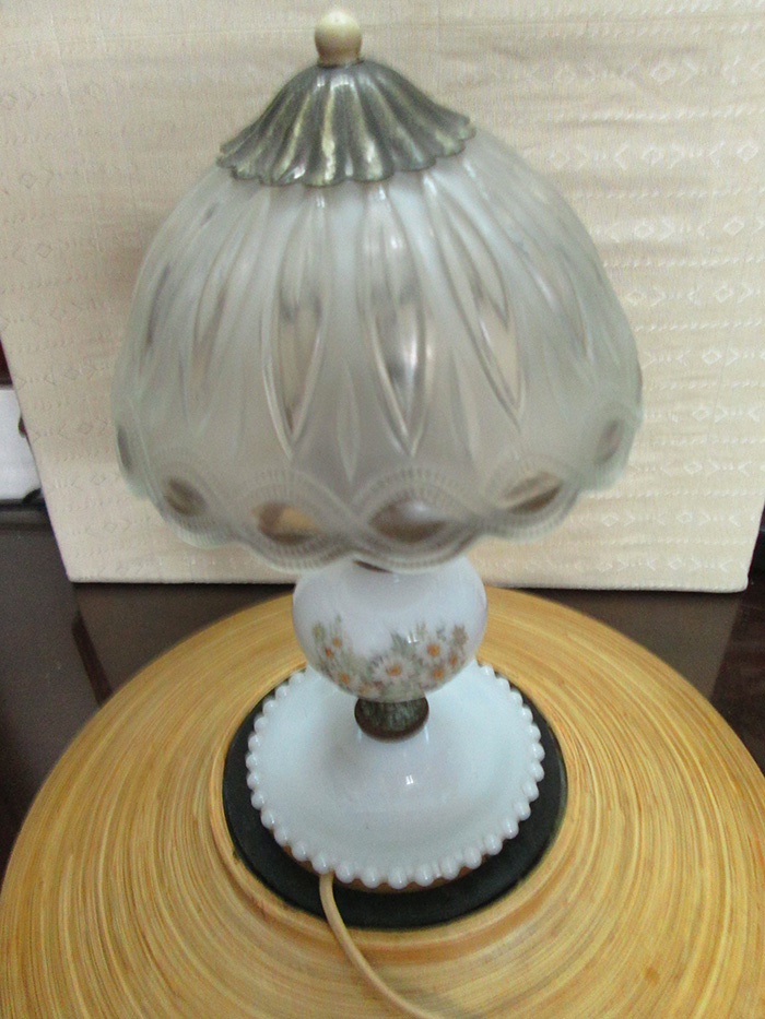 Electric Vintage Table Lamp - Coral - White